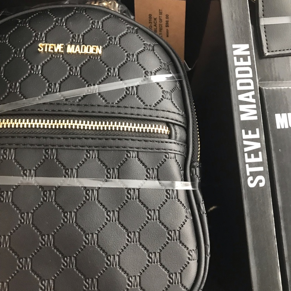 STEVE MADDEN Mini Backpack Key Chain Card Wallet Purse Box Gift Set - Picture 8 of 9